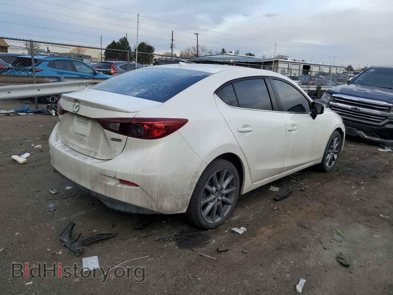2018 MAZDA 3 - VIN: 3MZBN1V35JM190635 - Фото 3