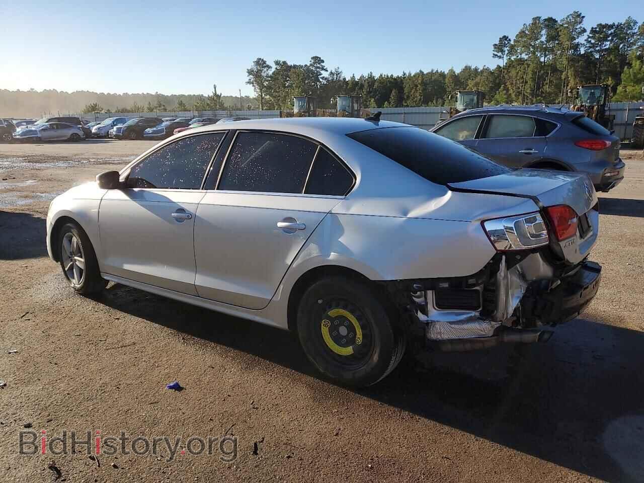 2014 VOLKSWAGEN JETTA - VIN: 3VWLL7AJ7EM258358 - Фото 2