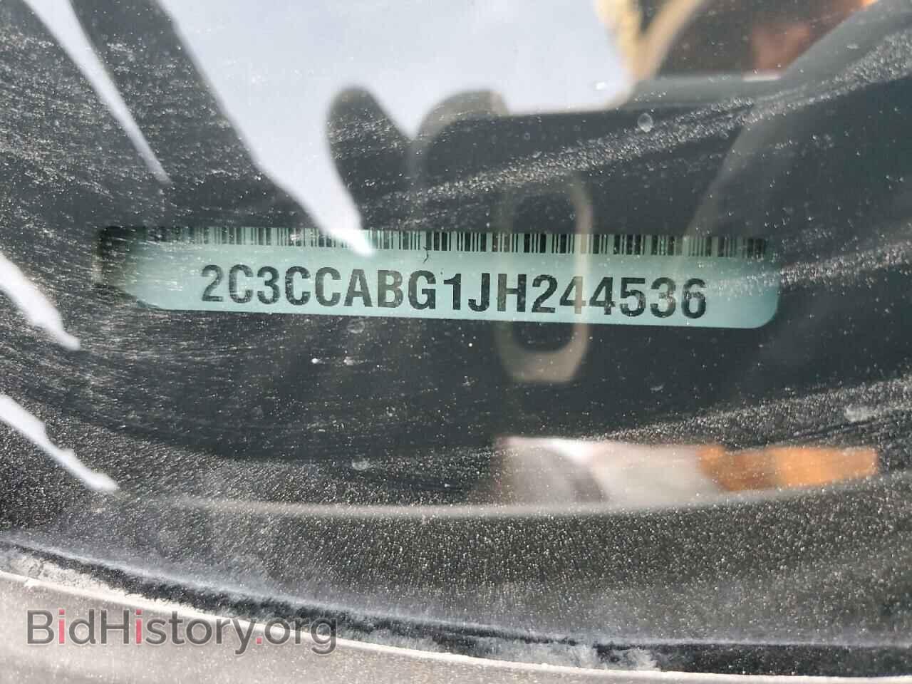 2018 CHRYSLER 300 - VIN: 2C3CCABG1JH244536 - Фото 12