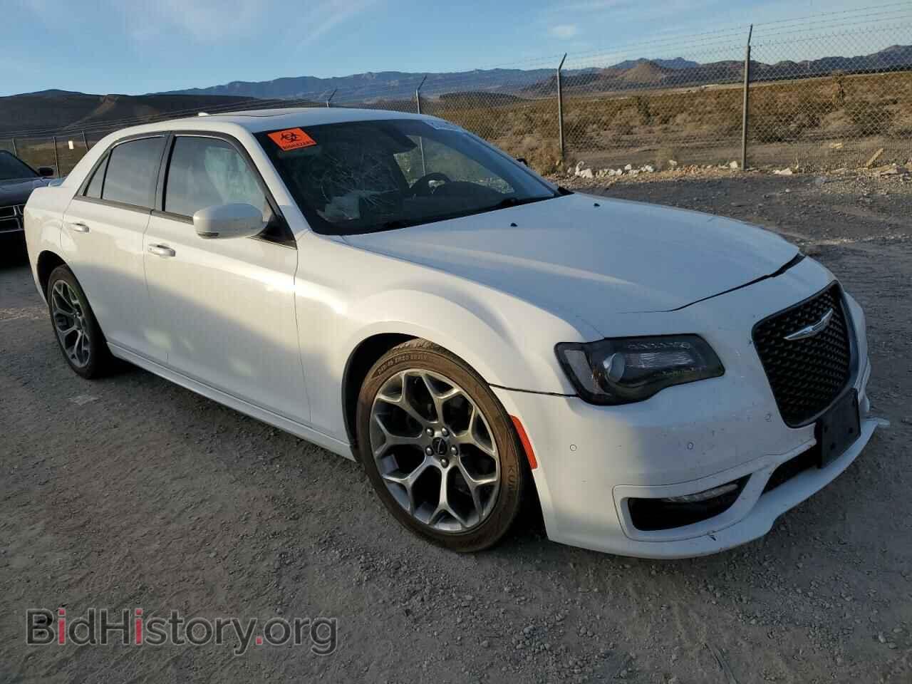 2018 CHRYSLER 300 - VIN: 2C3CCABG1JH244536 - Фото 4