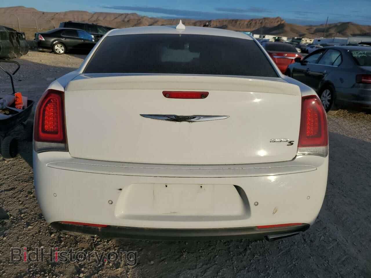 2018 CHRYSLER 300 - VIN: 2C3CCABG1JH244536 - Фото 6