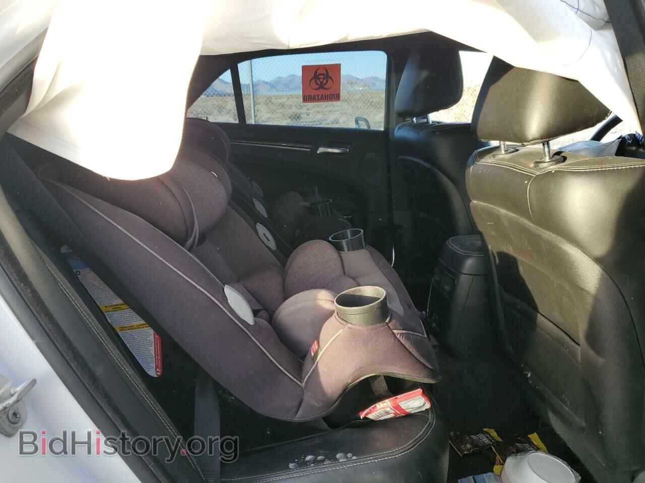 2018 CHRYSLER 300 - VIN: 2C3CCABG1JH244536 - Фото 10