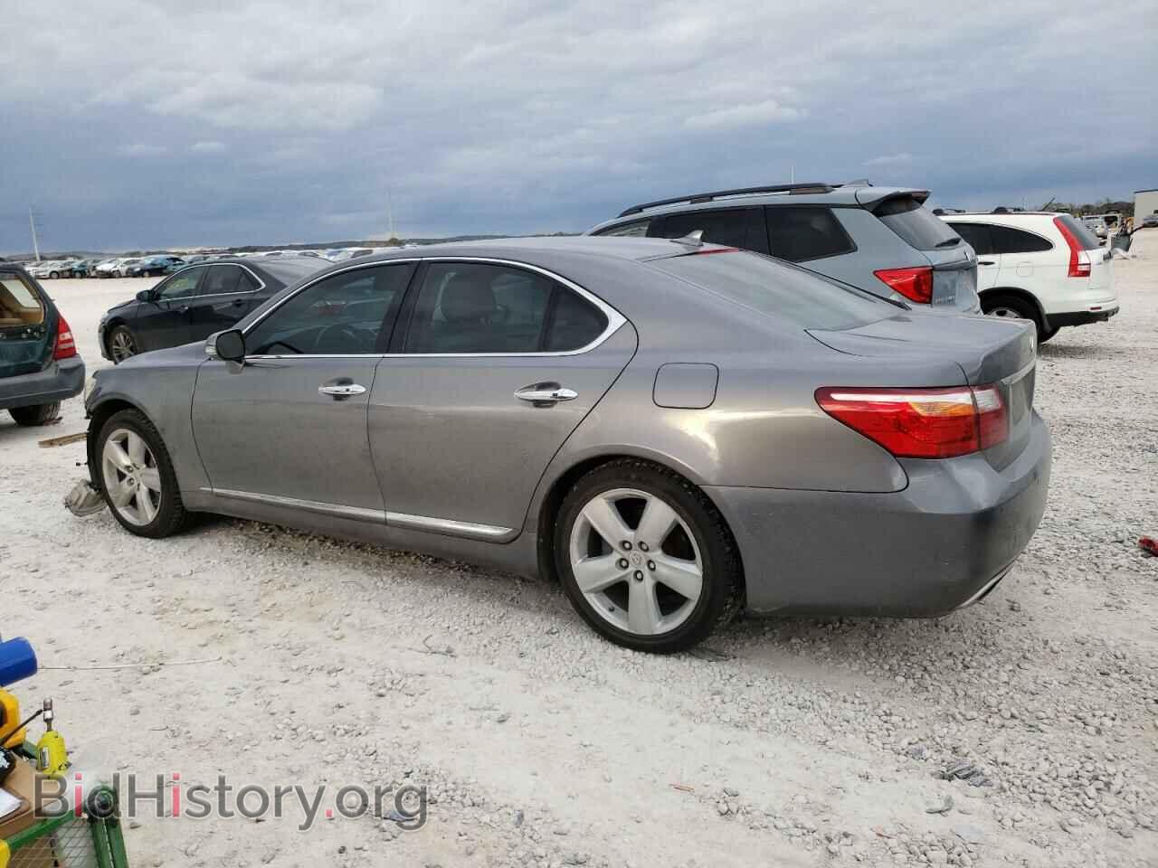 2012 LEXUS LS460 - VIN: JTHBL5EF7C5113721 - Photo 2