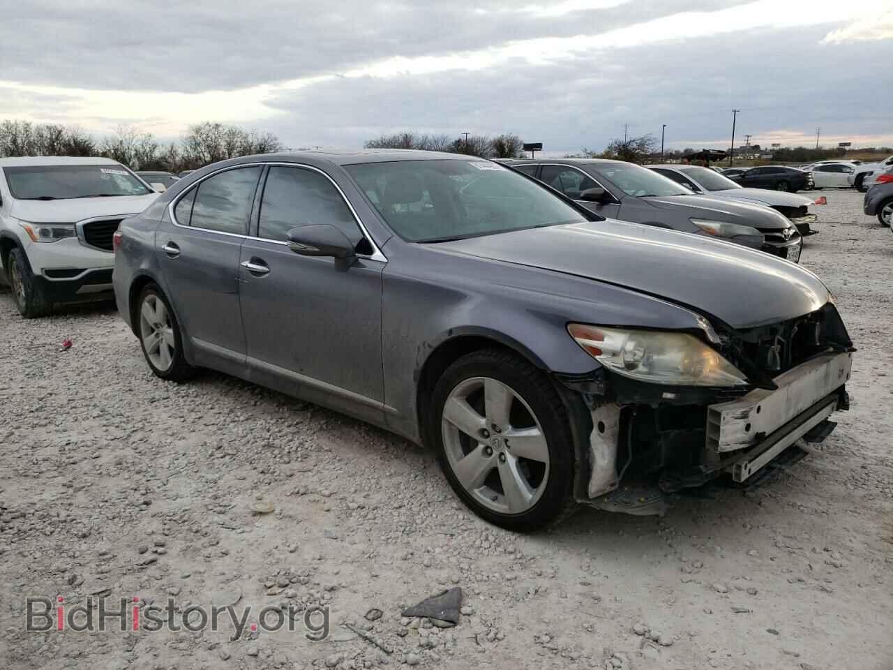 2012 LEXUS LS460 - VIN: JTHBL5EF7C5113721 - Photo 4