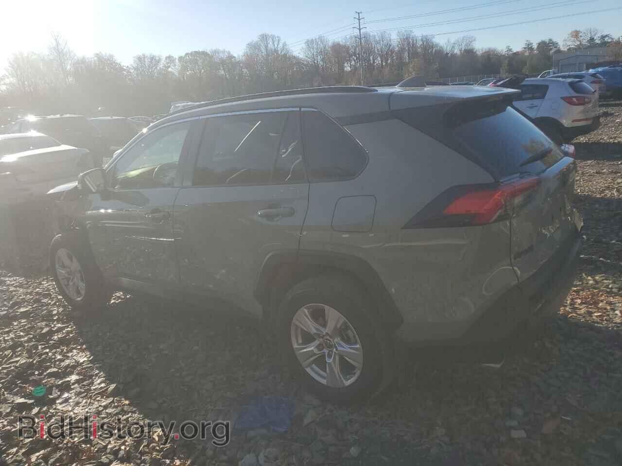 2021 TOYOTA RAV4 - VIN: JTMP1RFV2MD079916 - Фото 2