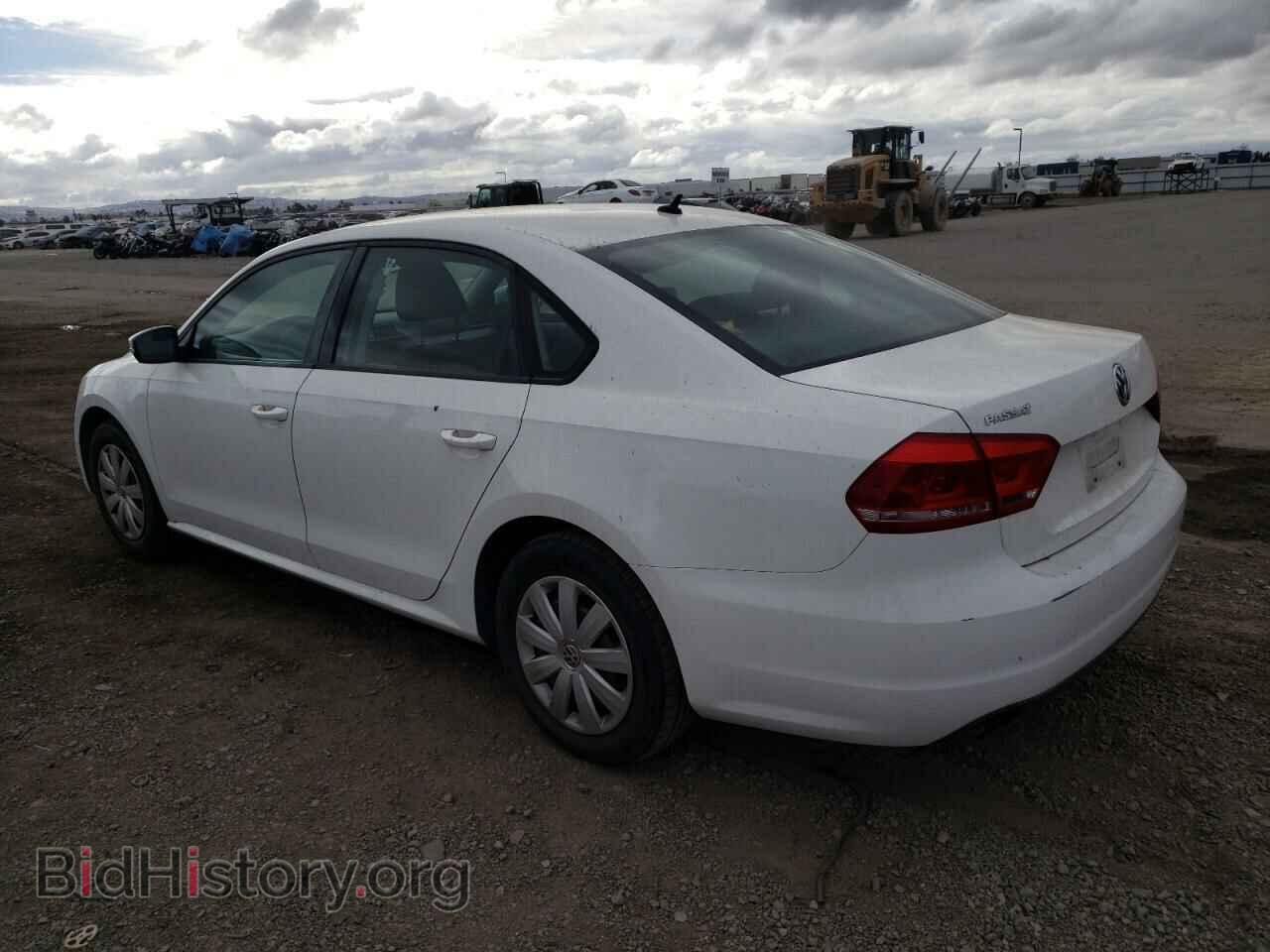 2013 VOLKSWAGEN PASSAT - VIN: 1VWAP7A31DC075289 - Фото 2