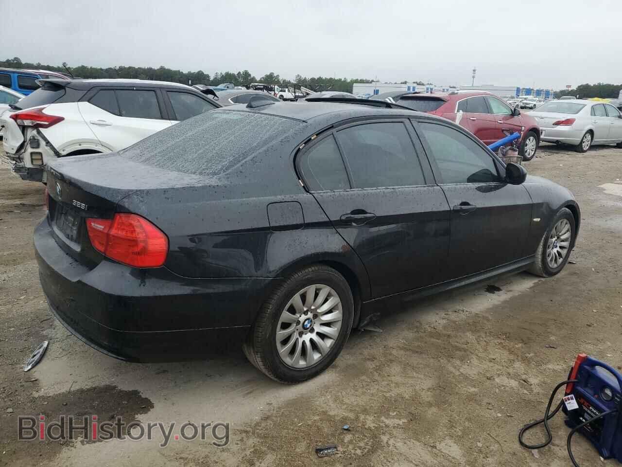 2009 BMW 3 SERIES - VIN: WBAPH735X9A174802 - Фото 3