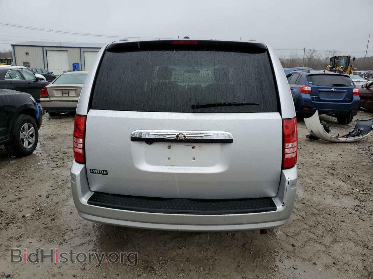 2008 CHRYSLER MINIVAN - VIN: 2A8HR54P68R767276 - Фото 6