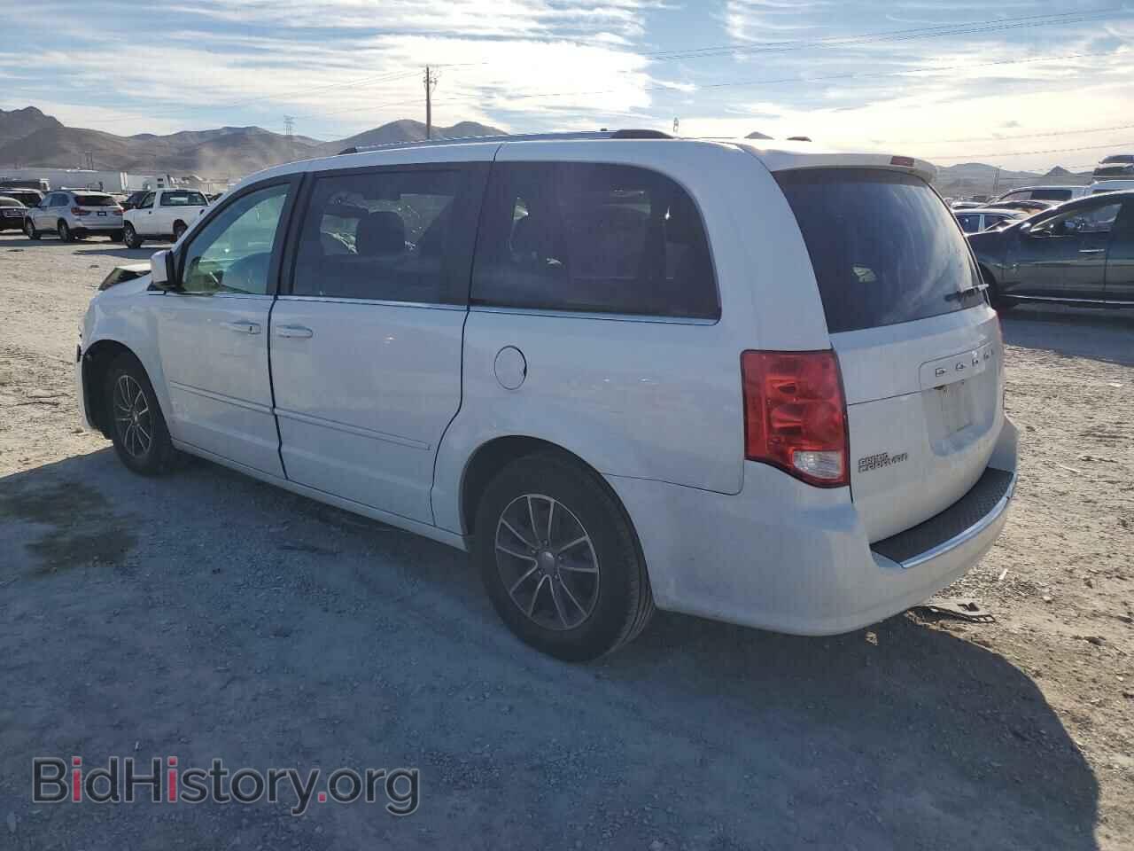 2017 DODGE CARAVAN - VIN: 2C4RDGCG0HR672381 - Фото 2