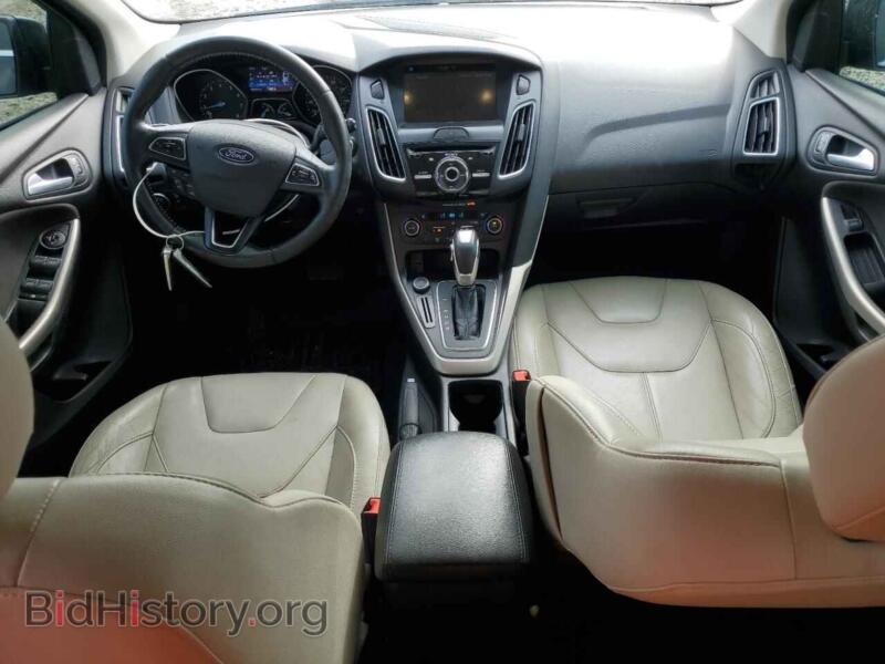 2016 Ford FOCUS (VIN 1FADP3N27GL332640) — фото 8 из 12