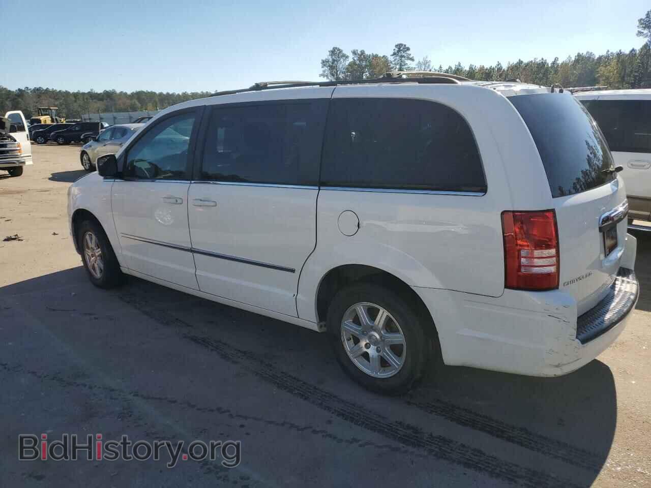 2010 CHRYSLER MINIVAN - VIN: 2A4RR5D15AR109021 - Фото 2