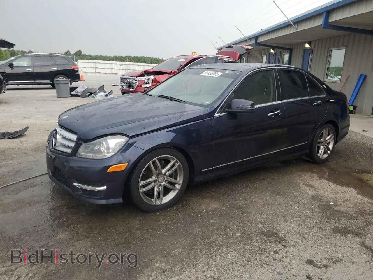 Photo WDDGF8BB1CA596802 - MERCEDES-BENZ C-CLASS 2012
