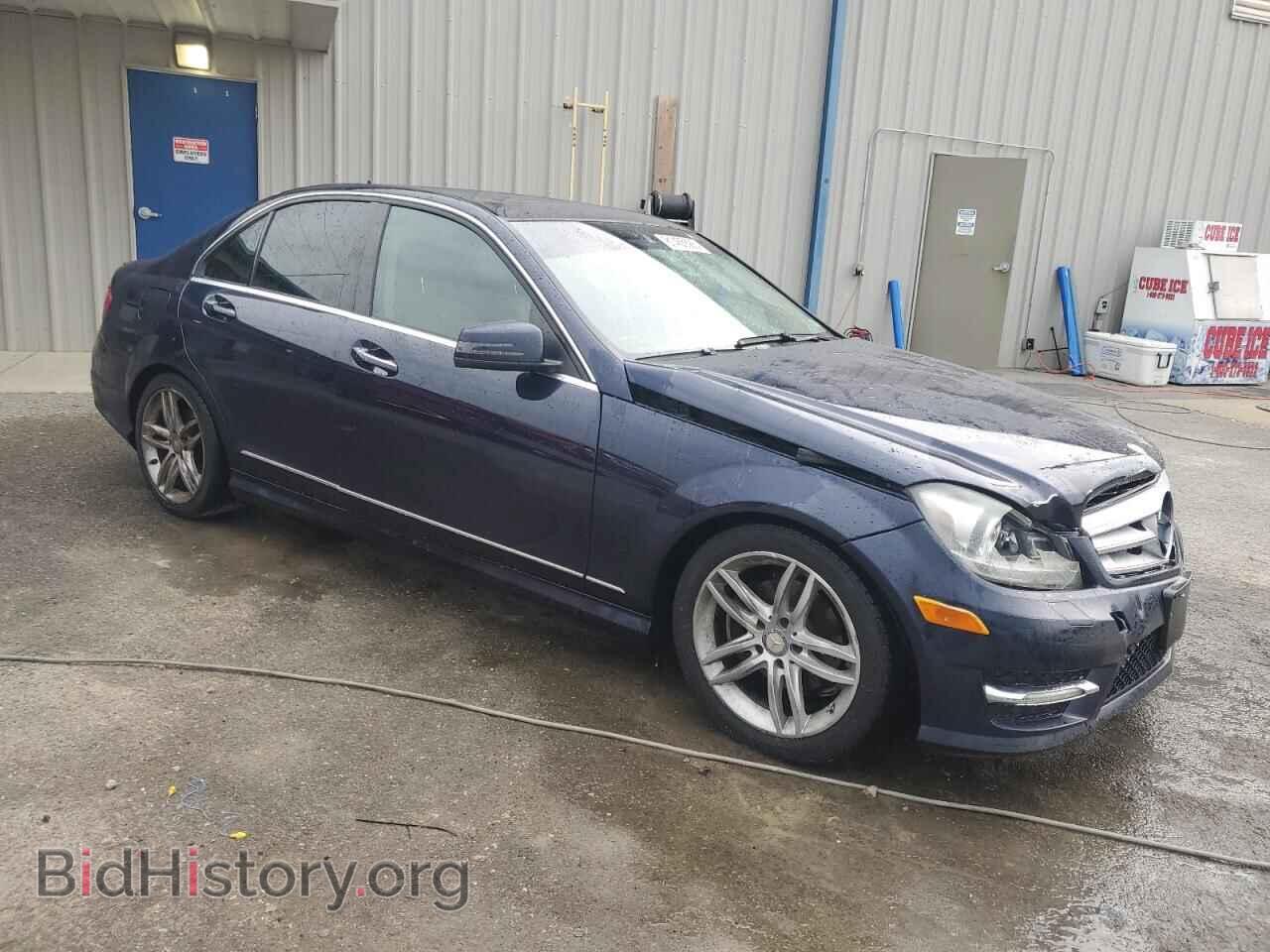 2012 MERCEDES-BENZ C-CLASS - VIN: WDDGF8BB1CA596802 - Photo 4