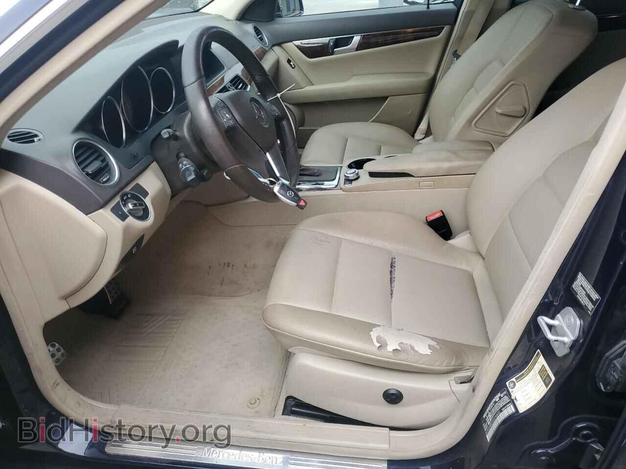 2012 MERCEDES-BENZ C-CLASS - VIN: WDDGF8BB1CA596802 - Photo 7