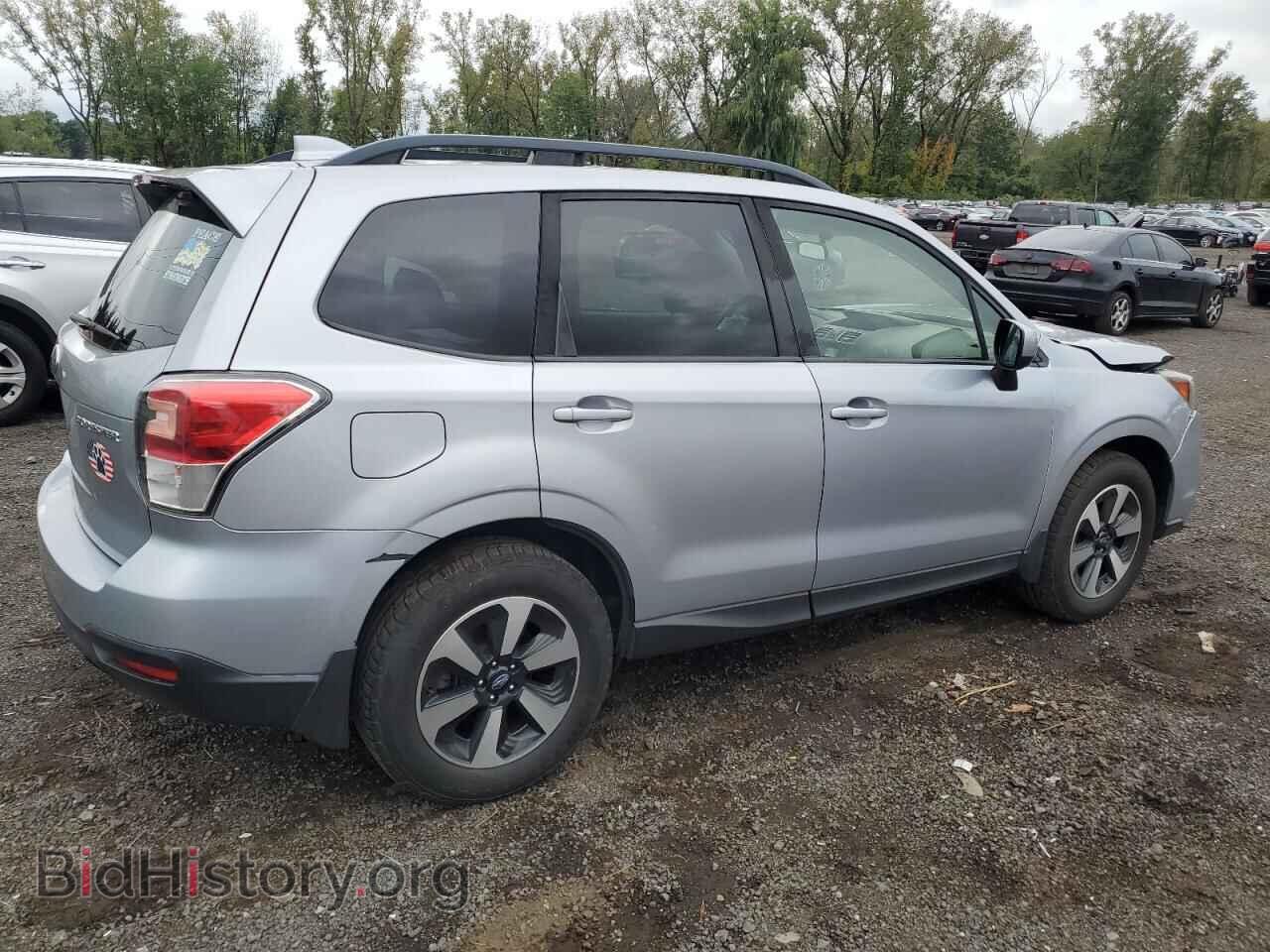 2017 SUBARU FORESTER - VIN: JF2SJAEC8HH528608 - Фото 3