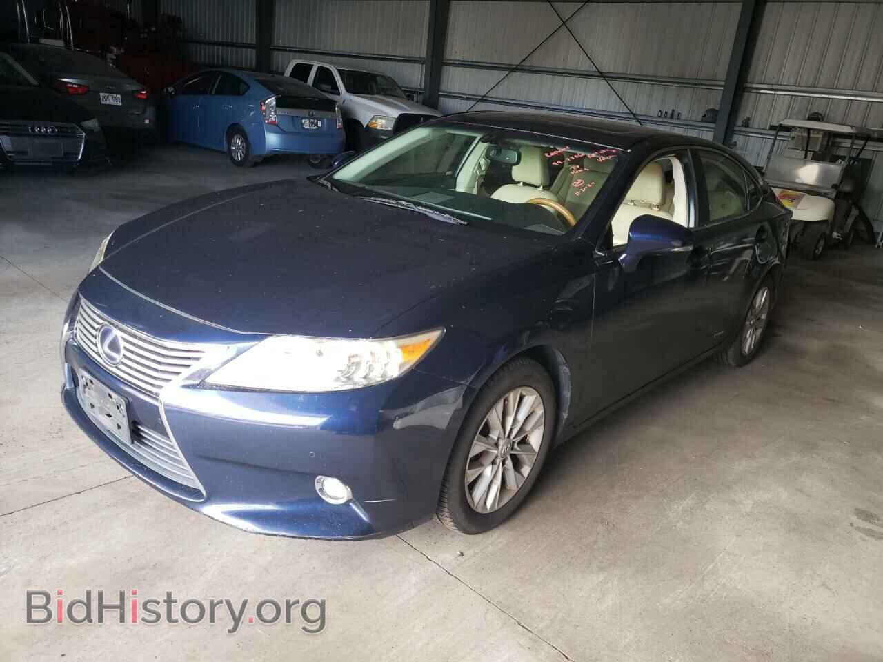 Фотография JTHBW1GG5E2052590 - LEXUS ES300 2014