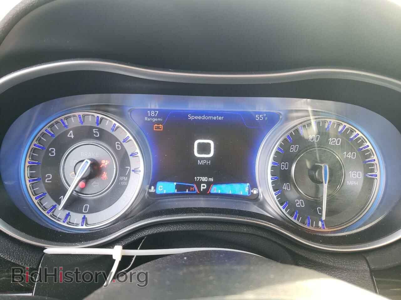 2021 CHRYSLER 300 - VIN: 2C3CCABT2MH590516 - Фото 9