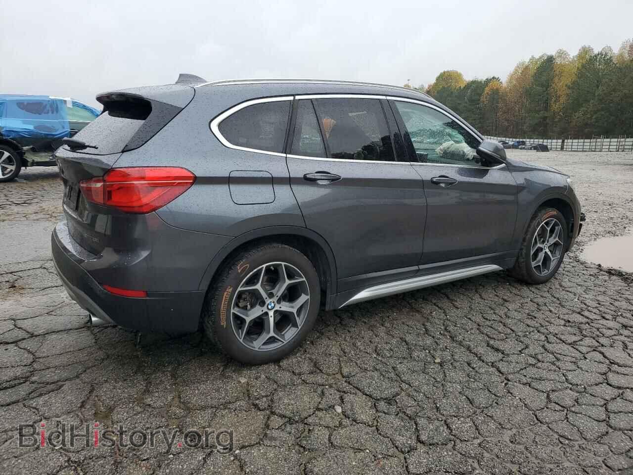 2018 BMW X1 - VIN: WBXHU7C30J3F04477 - Фото 3