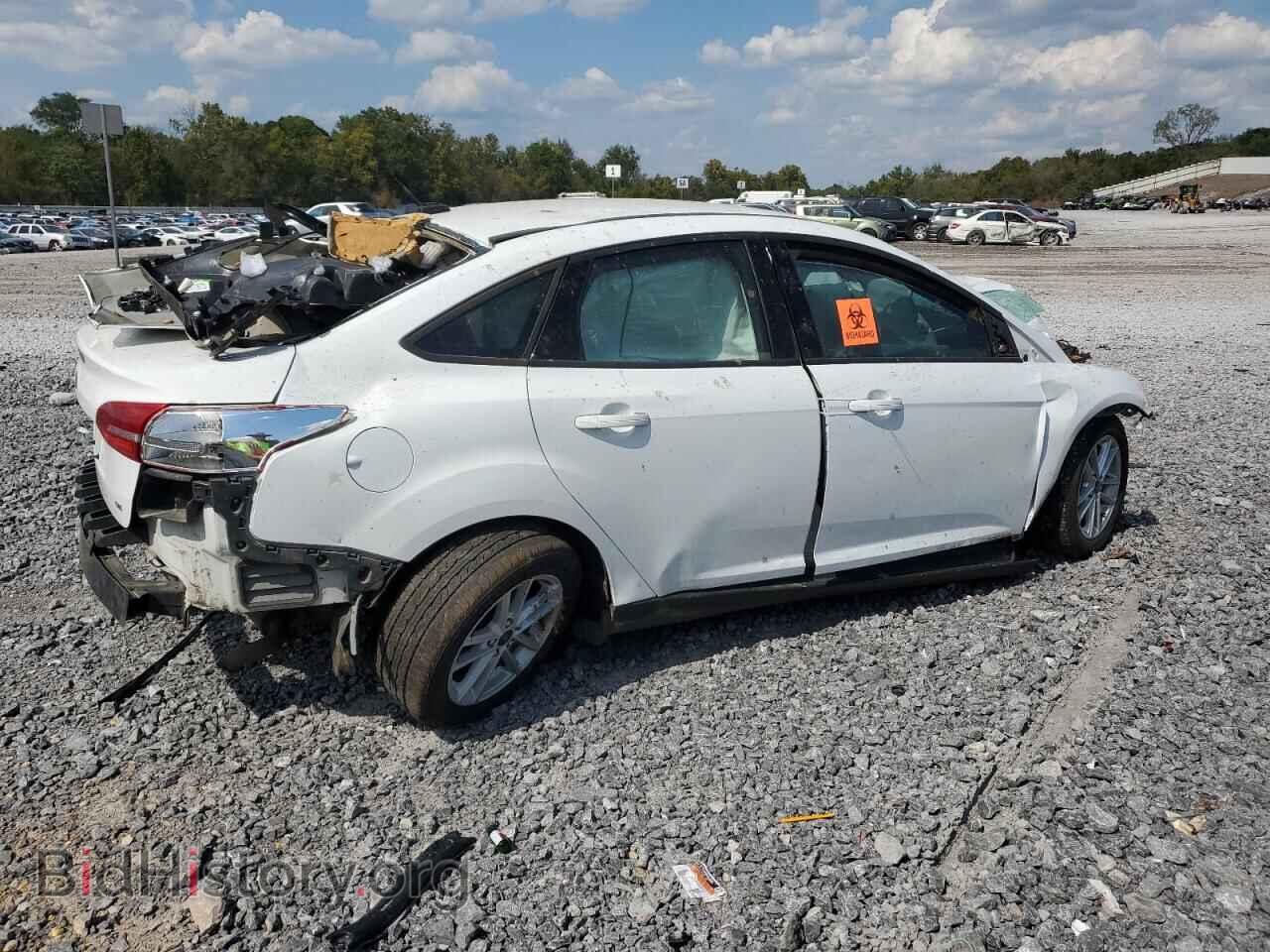 2018 FORD FOCUS - VIN: 1FADP3FE3JL299359 - Фото 3