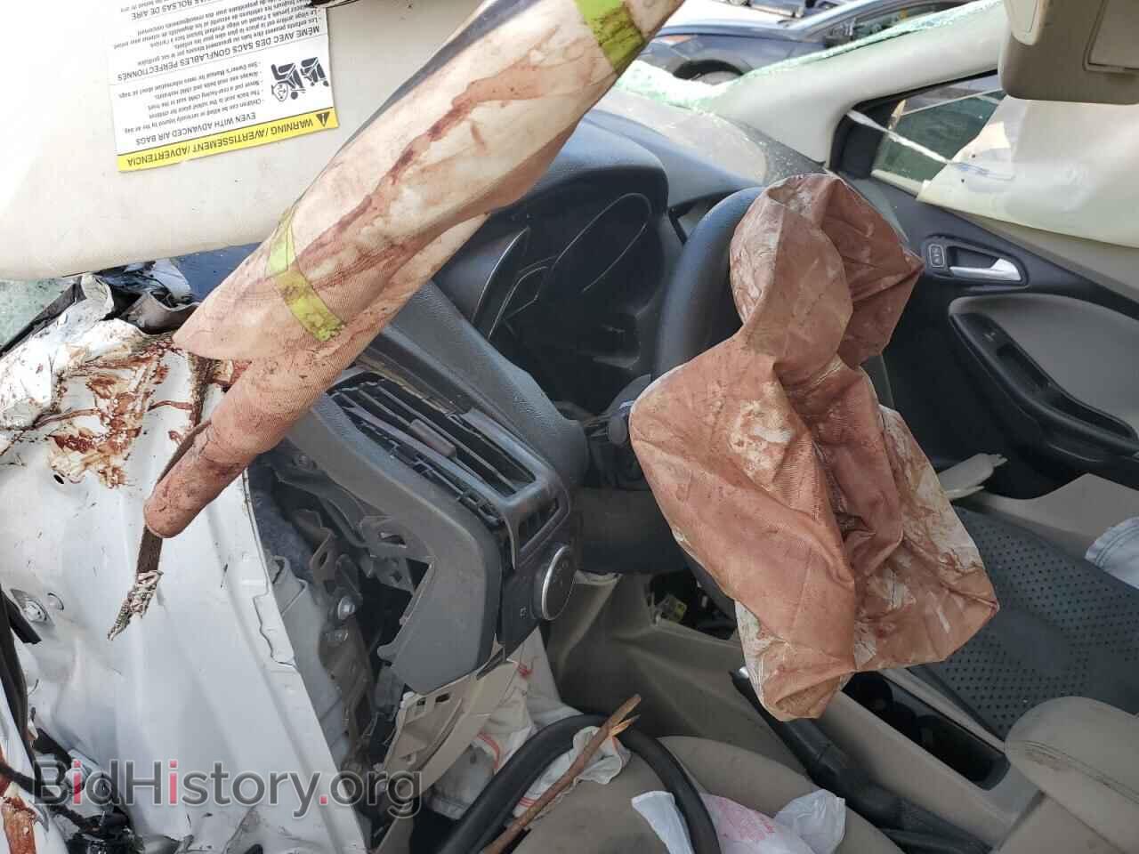 2018 FORD FOCUS - VIN: 1FADP3FE3JL299359 - Фото 9