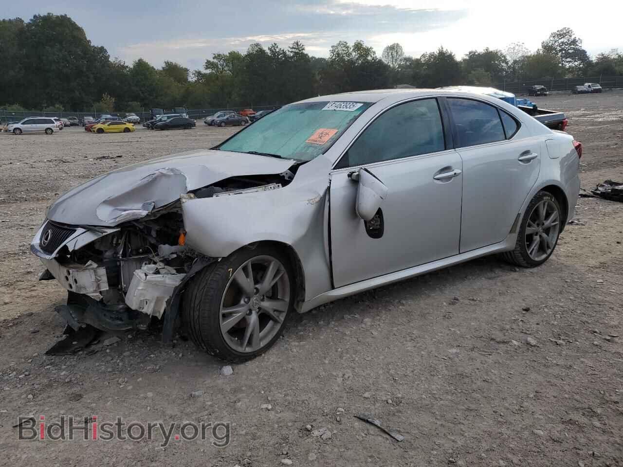 Photo JTHBF5C2XA5124815 - LEXUS IS 2010