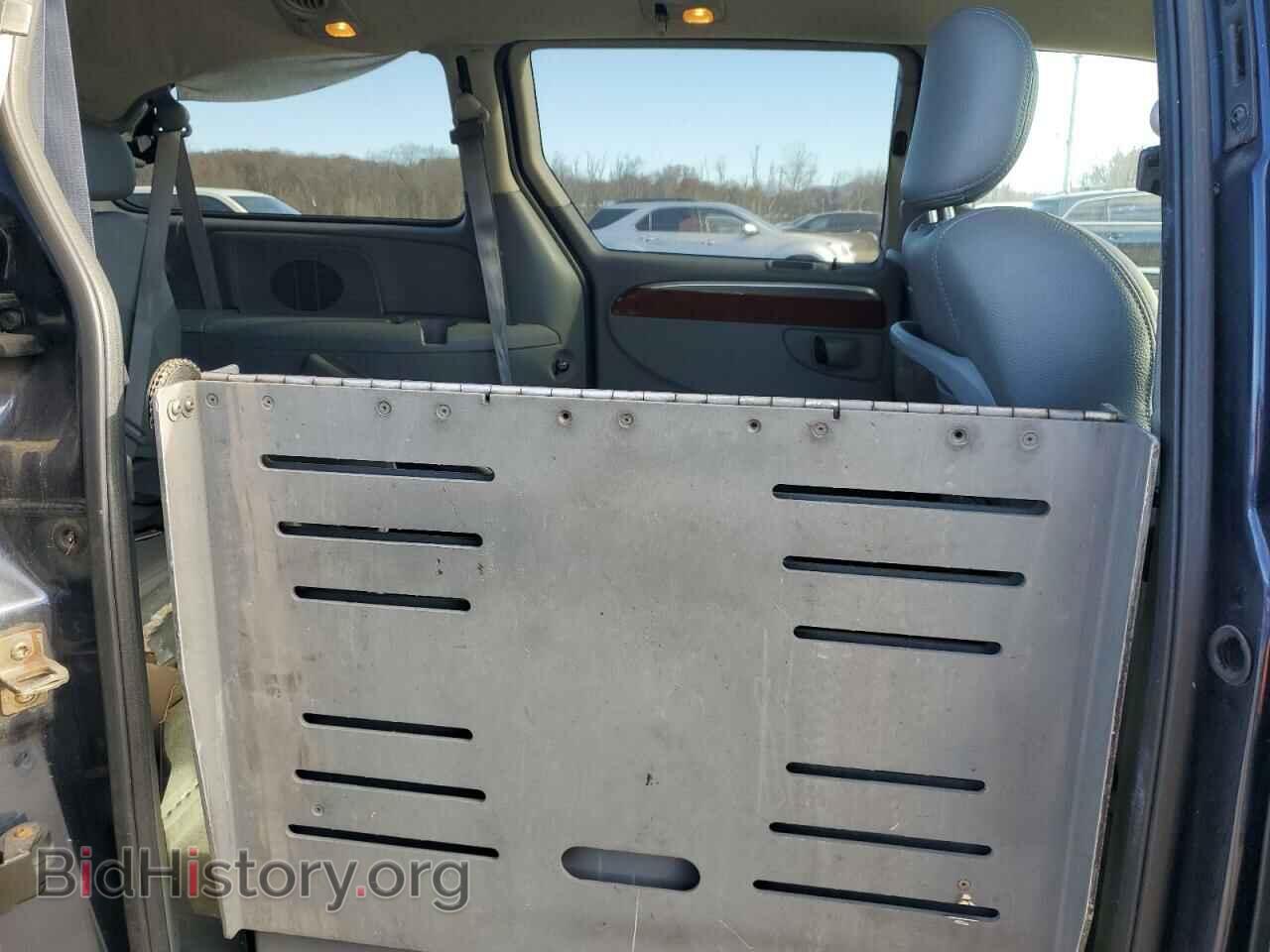 2006 CHRYSLER MINIVAN - VIN: 2A8GP64L16R784567 - Фото 11