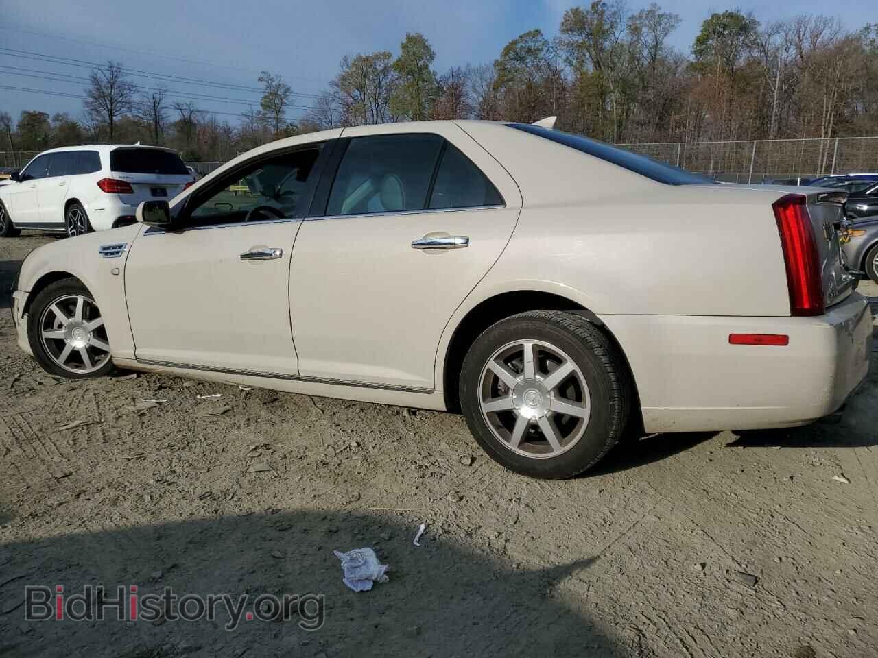 2011 CADILLAC STS - VIN: 1G6DU6ED4B0113945 - Фото 2