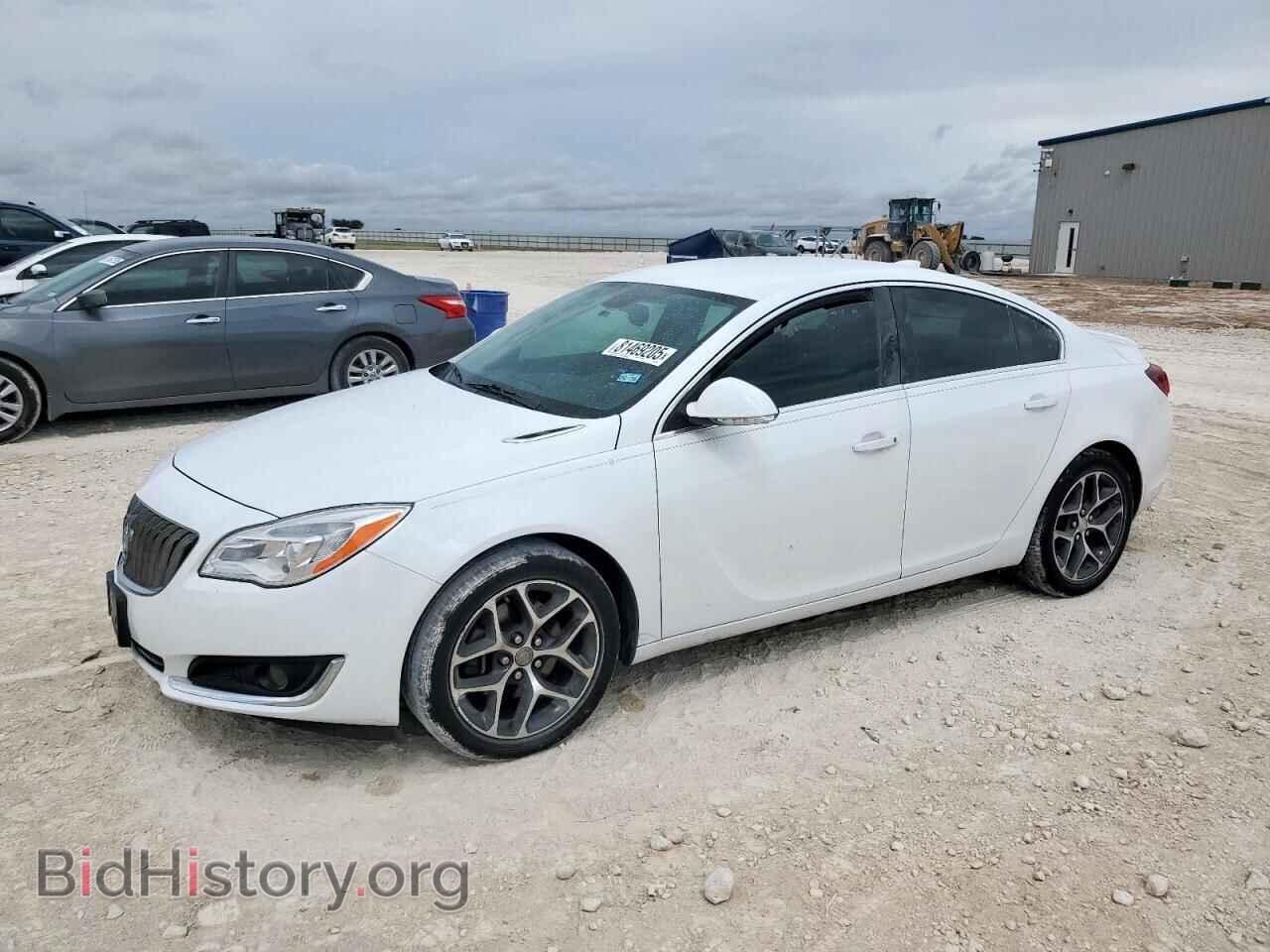 Photo 2G4GL5EX8H9106203 - BUICK REGAL 2017