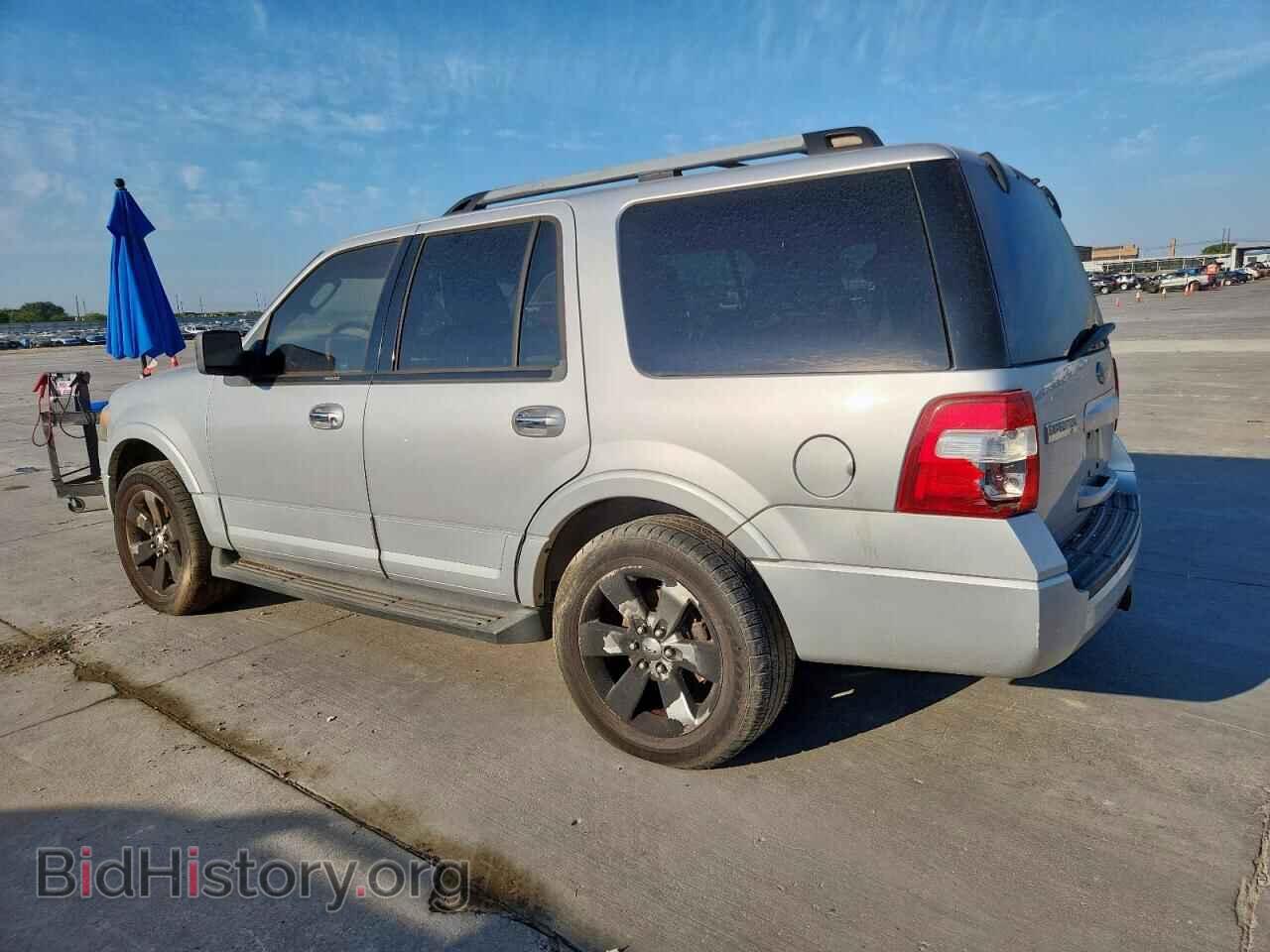 2010 FORD EXPEDITION - VIN: 1FMJU1F58AEA43583 - Фото 2