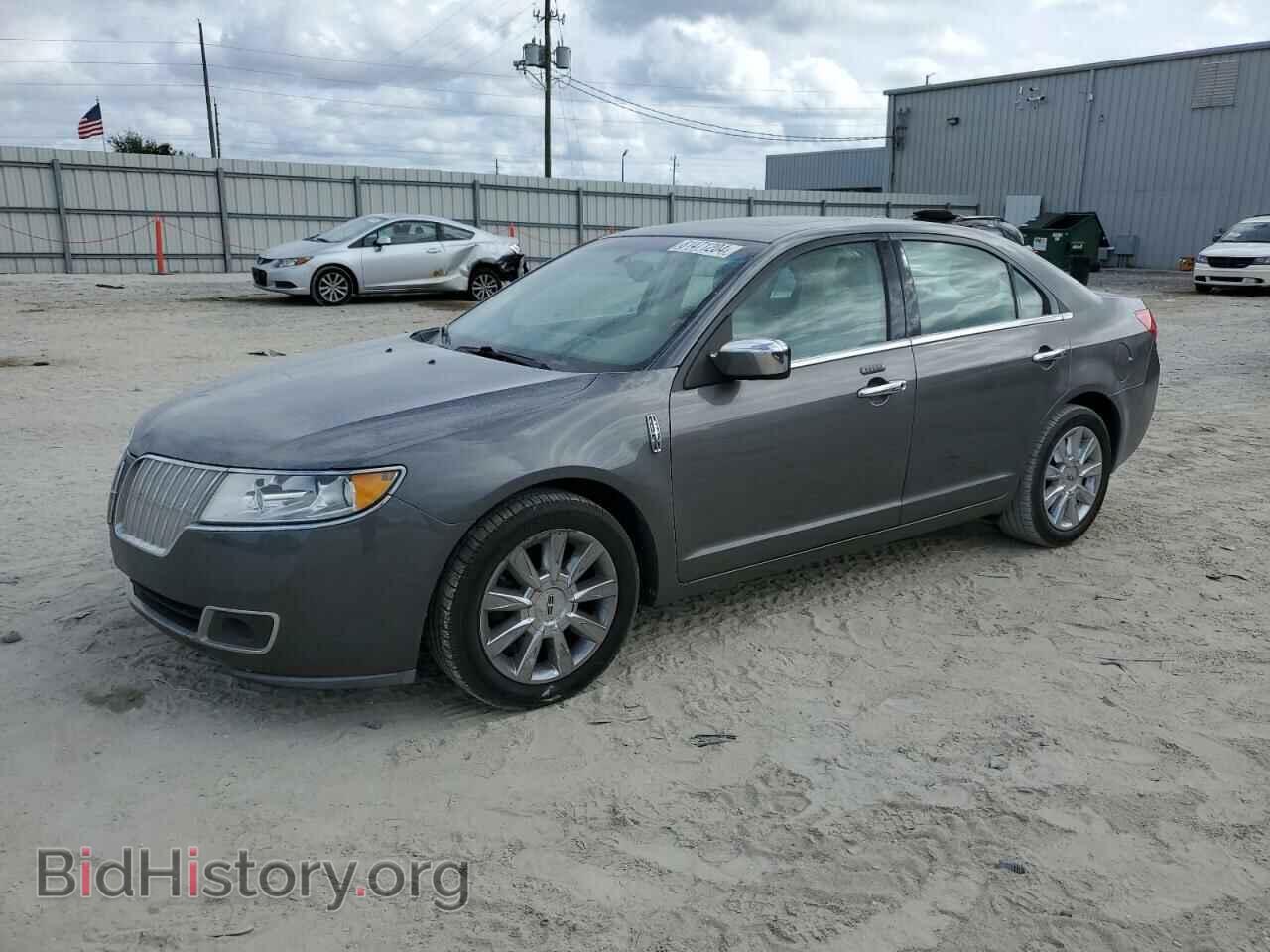 Photo 3LNHL2GC6BR752905 - LINCOLN MKZ 2011