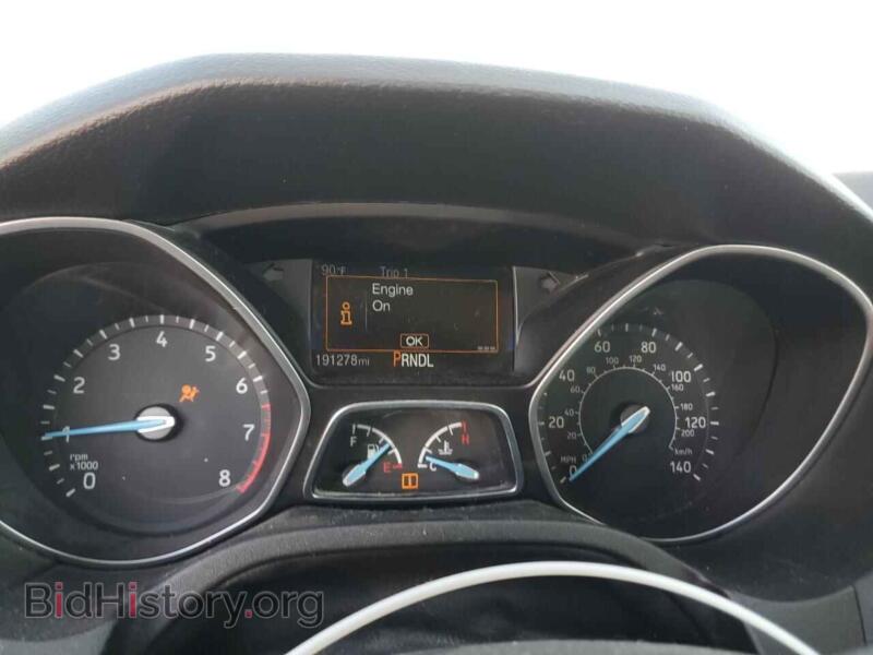 2016 Ford FOCUS (VIN 1FADP3F24GL247737) — photo 9 of 12