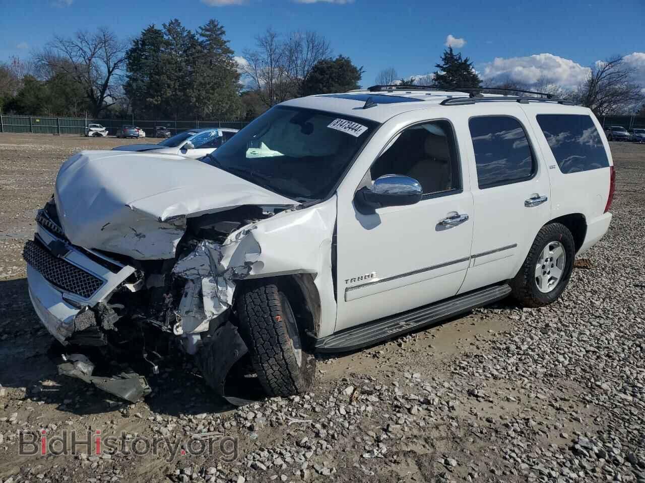 Фотография 1GNSCCE06BR262329 - CHEVROLET TAHOE 2011