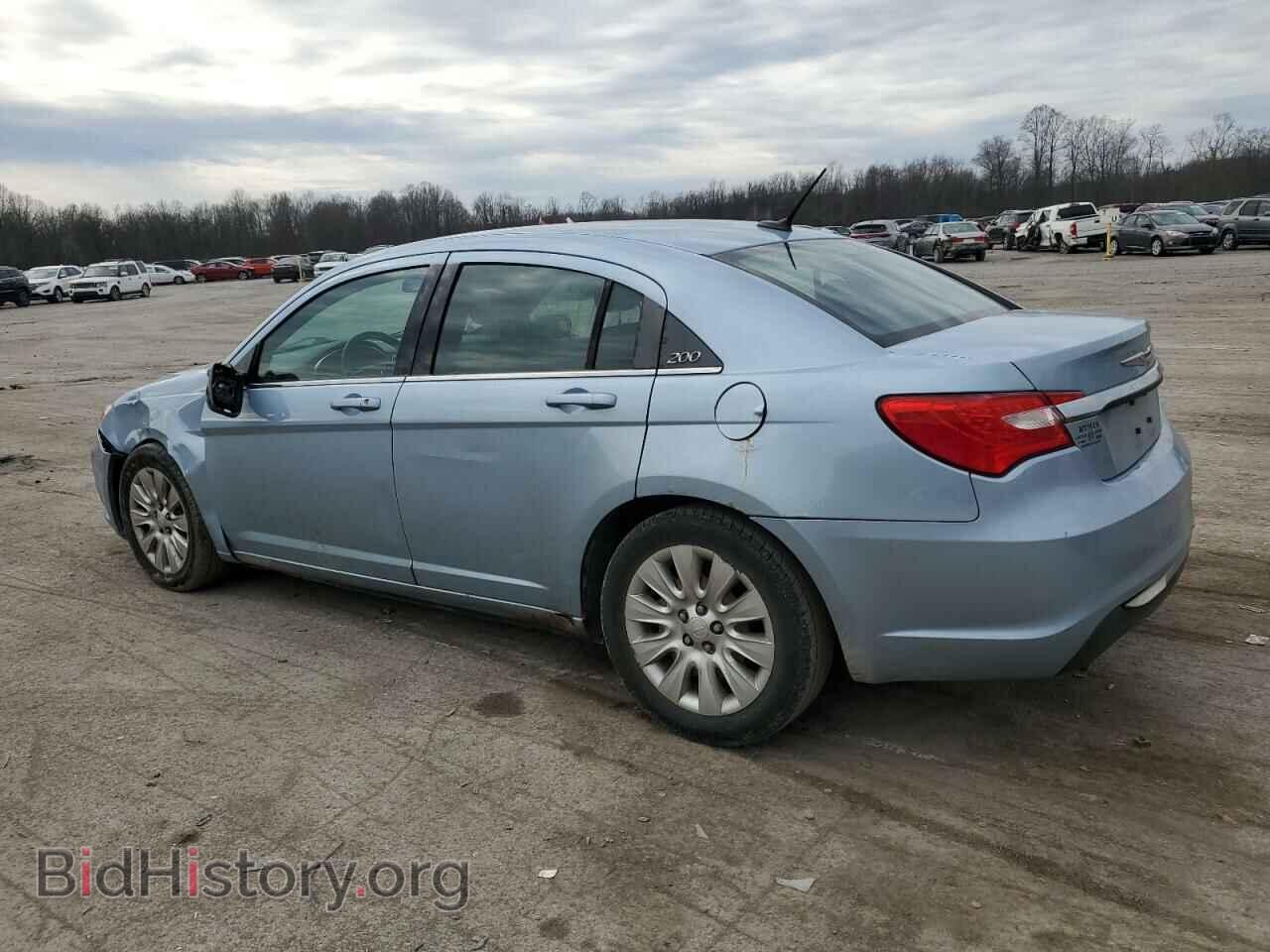 2013 CHRYSLER 200 - VIN: 1C3CCBAG0DN736266 - Фото 2