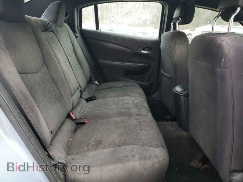 2013 Chrysler 200 (VIN 1C3CCBAG0DN736266) — photo 10 of 12