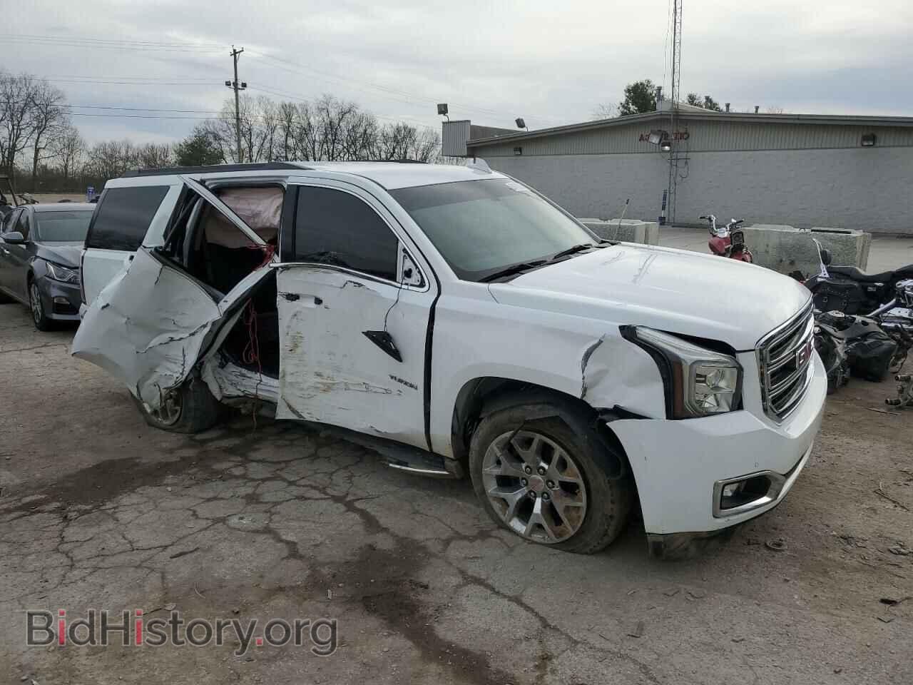 2017 GMC YUKON - VIN: 1GKS2AKC8HR168190 - Photo 4