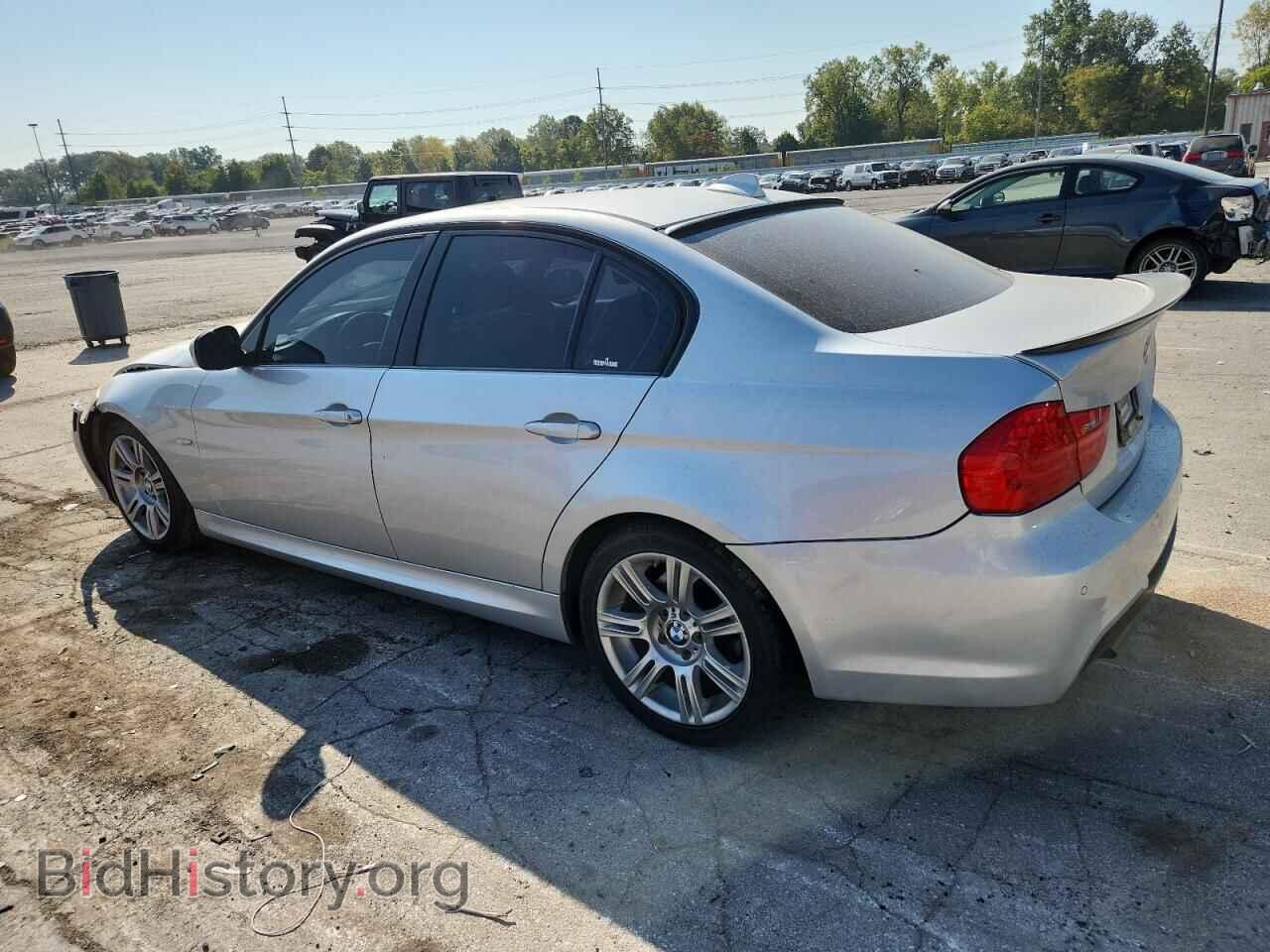 2009 BMW 3 SERIES - VIN: WBAPH535X9A438394 - Фото 2