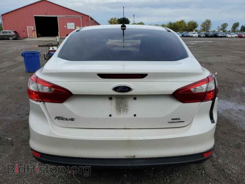 2012 Ford FOCUS (VIN 1FAHP3H29CL406311) — photo 6 of 12