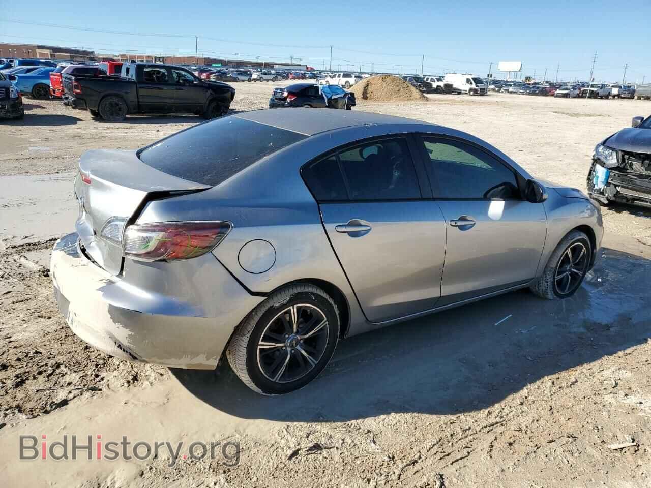 2011 MAZDA 3 - VIN: JM1BL1UF3B1426606 - Фото 3