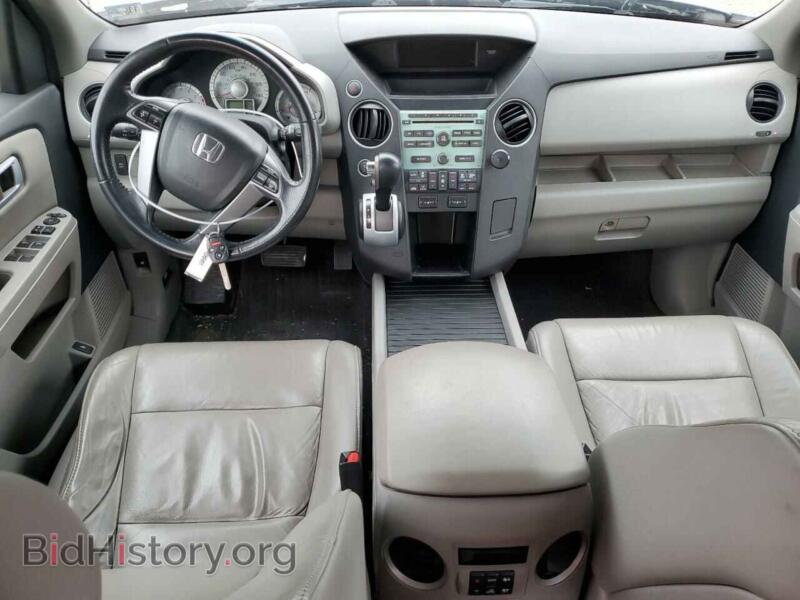 2011 Honda PILOT (VIN 5FNYF4H52BB072461) — фото 8 из 13
