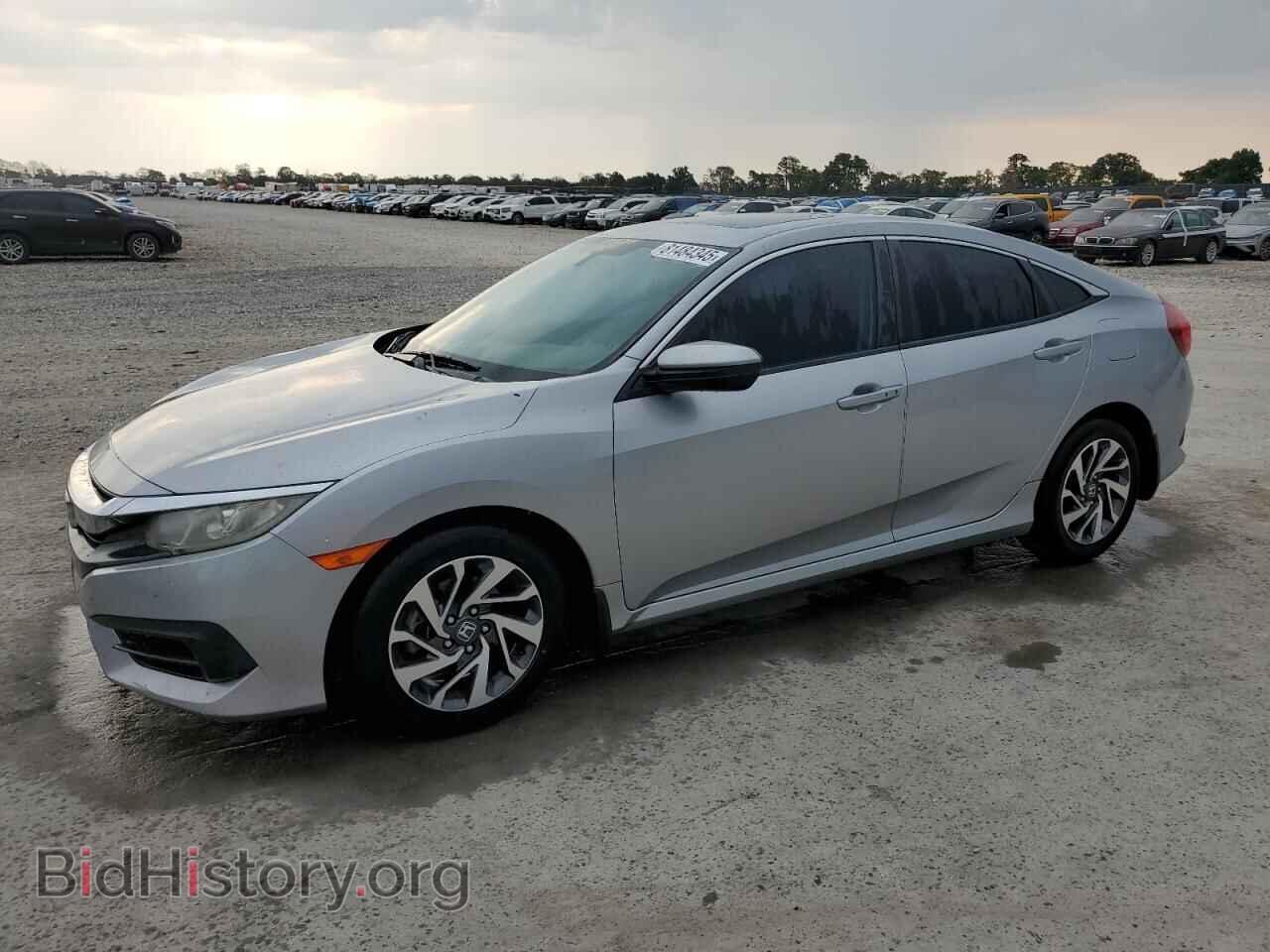 Photo 19XFC2F73GE051558 - HONDA CIVIC 2016