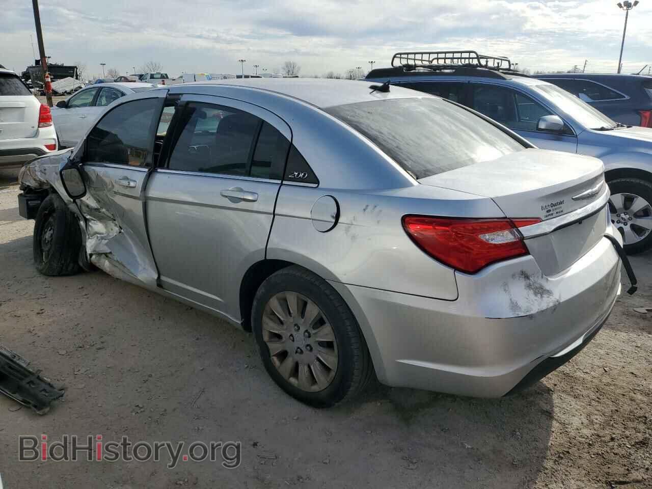 2012 CHRYSLER 200 - VIN: 1C3CCBAB6CN204247 - Фото 2