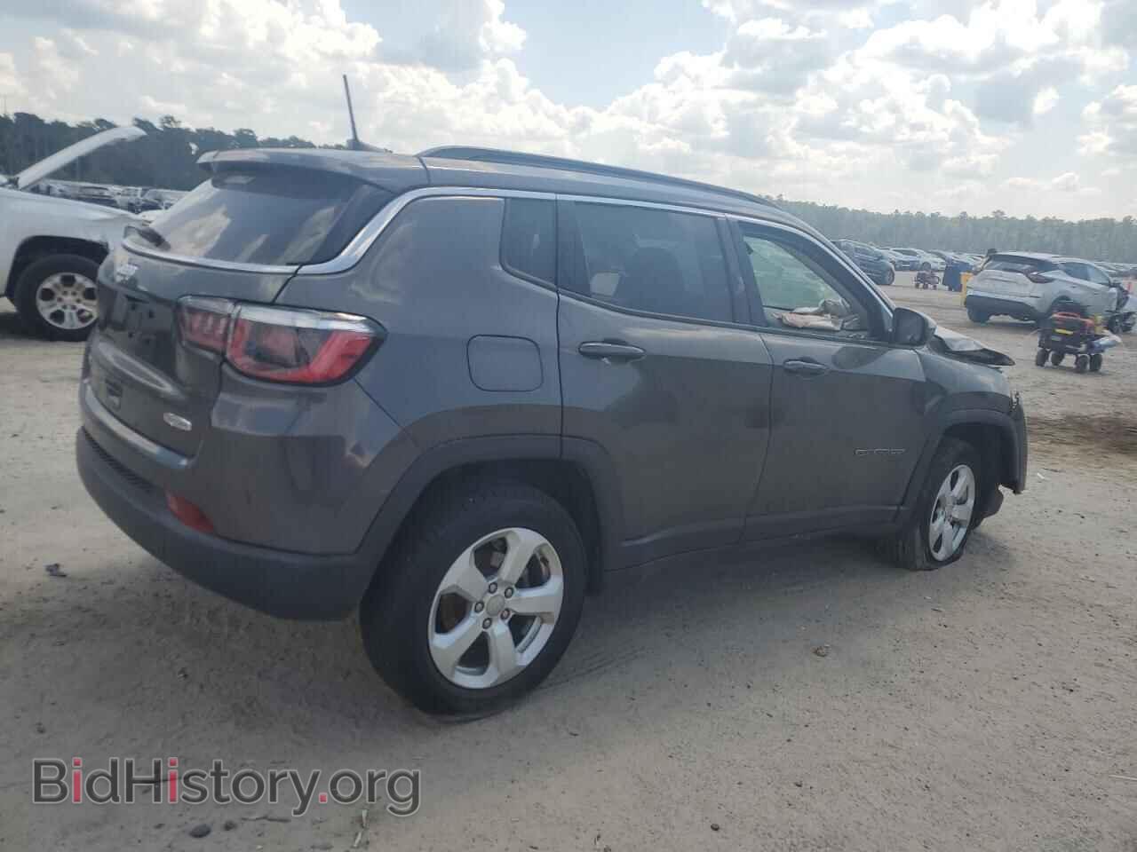 2018 JEEP COMPASS - VIN: 3C4NJDBB2JT282980 - Фото 3