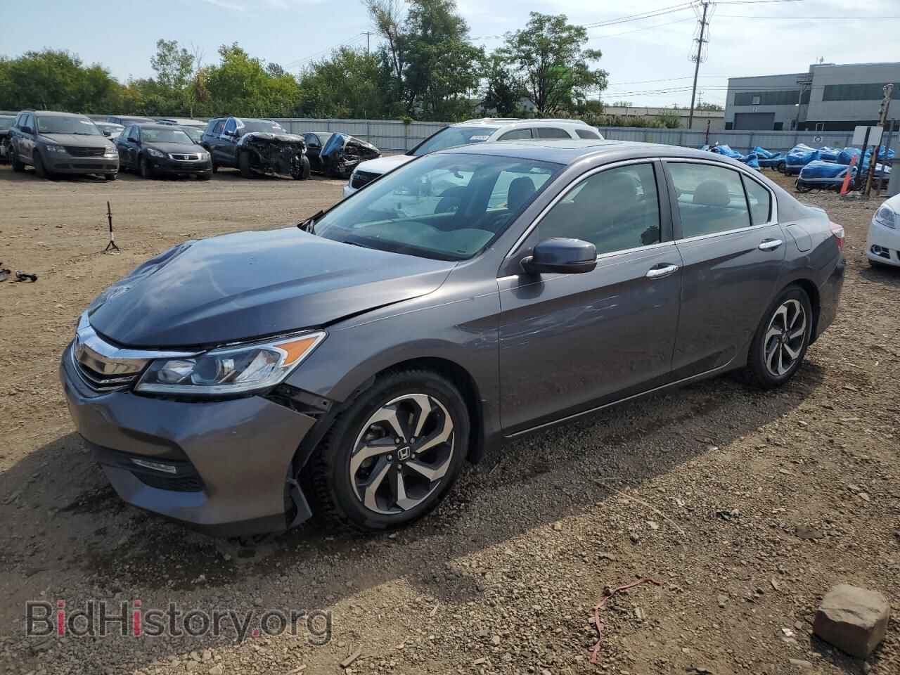 Photo 1HGCR2F77HA215515 - HONDA ACCORD 2017