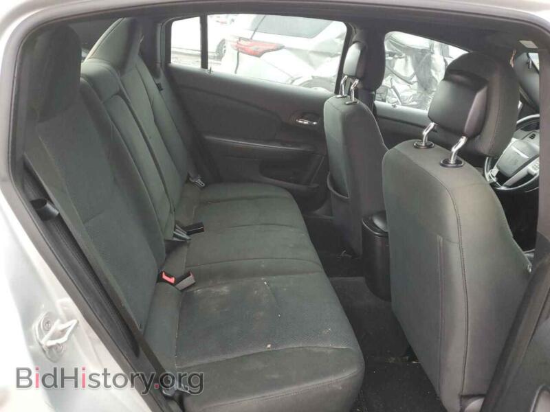 2012 Chrysler 200 (VIN 1C3CCBBB1CN144988) — photo 10 of 12