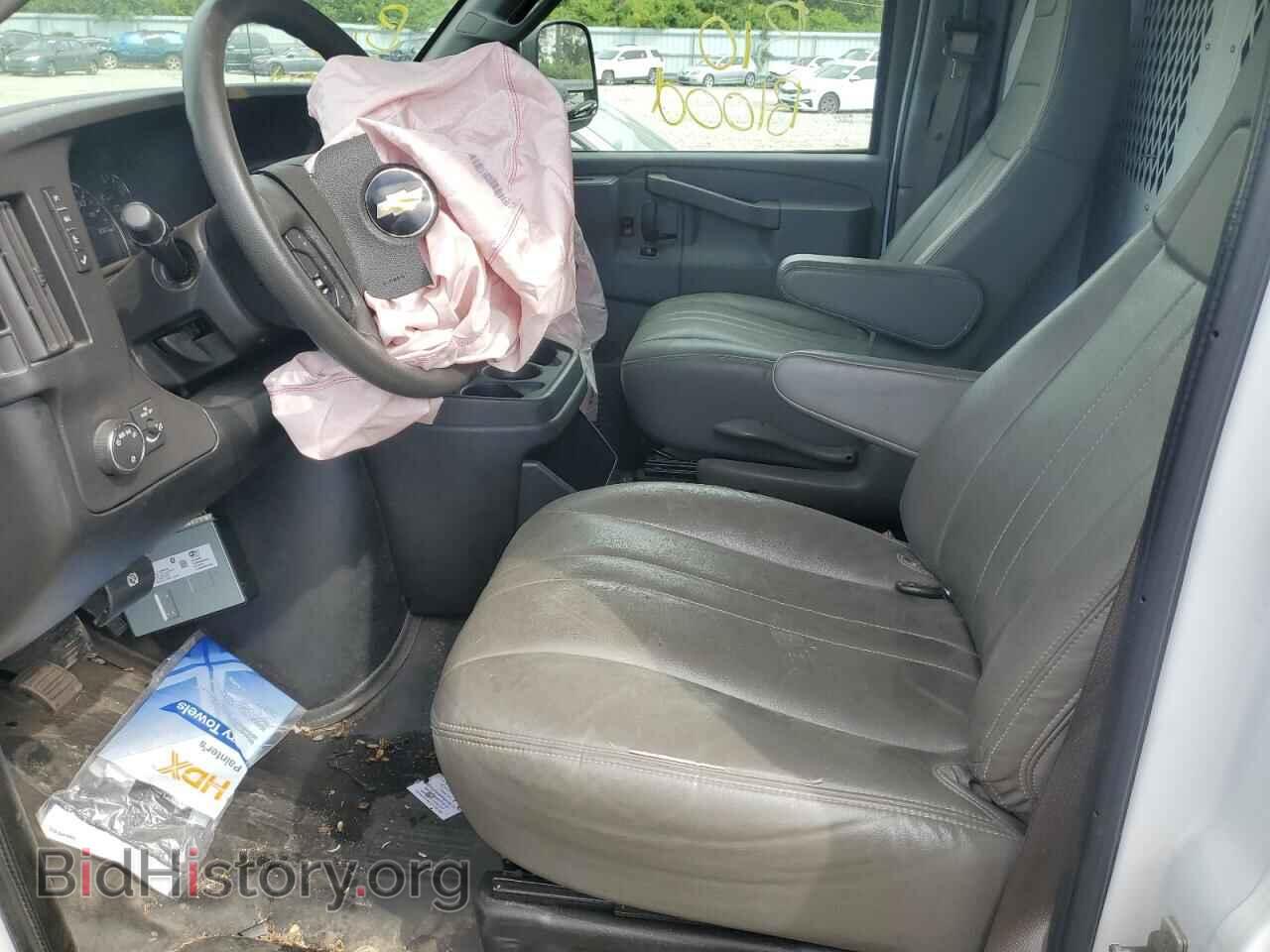 2020 CHEVROLET EXPRESS - VIN: 1GCWGAFP9L1249931 - Фото 7