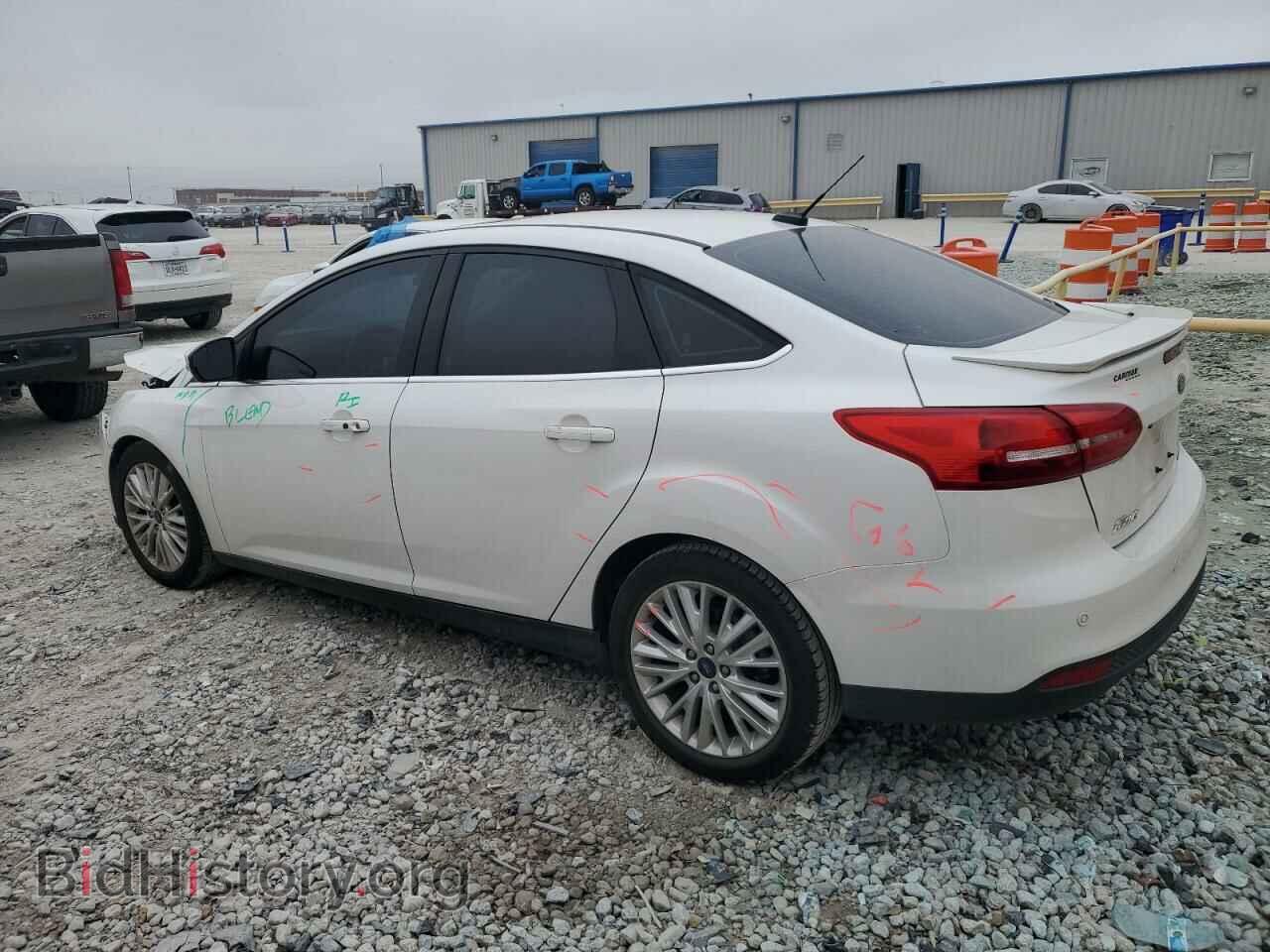 2017 FORD FOCUS - VIN: 1FADP3J2XHL332591 - Фото 2