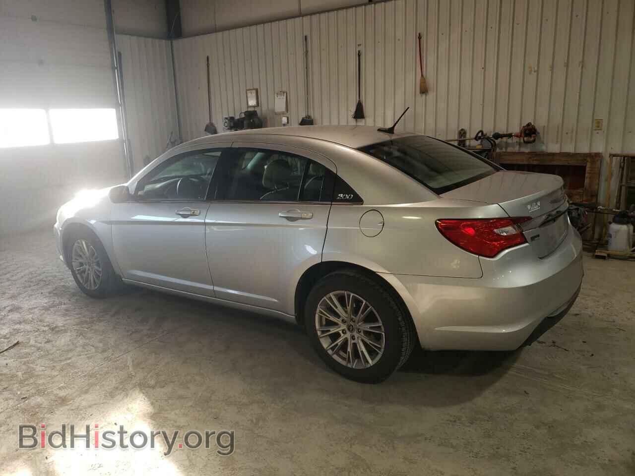 2012 CHRYSLER 200 - VIN: 1C3CCBAG6CN155255 - Фото 2
