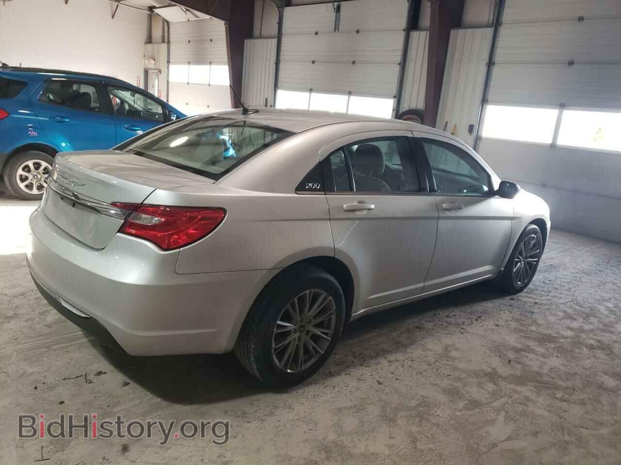 2012 CHRYSLER 200 - VIN: 1C3CCBAG6CN155255 - Фото 3