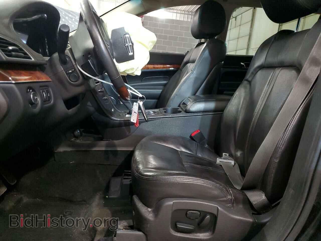 2016 LINCOLN MKT - VIN: 2LMHJ5AT6GBL00043 - Фото 7