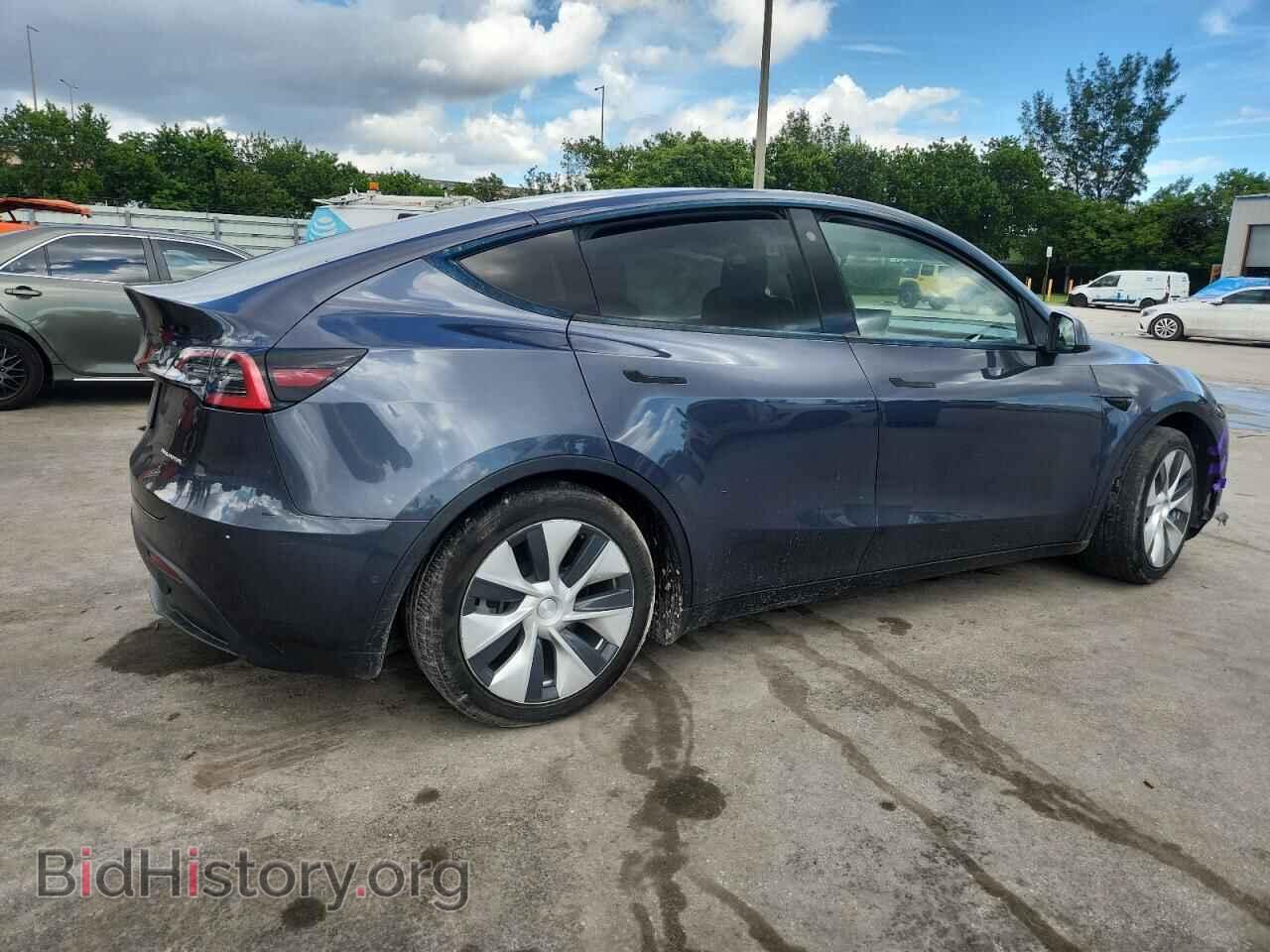 2021 TESLA MODEL Y - VIN: 5YJYGAEE0MF302811 - Фото 3